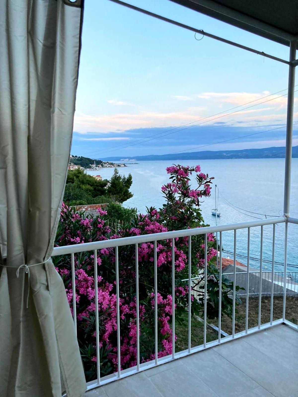 Apartment Panorama - Amazing Sea View, Newly Renovated Dugi Rat Extérieur photo